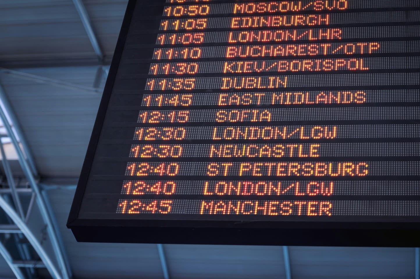 The Best Time to Book a Last Minute Holiday (And Where to Actually Get the Deals)