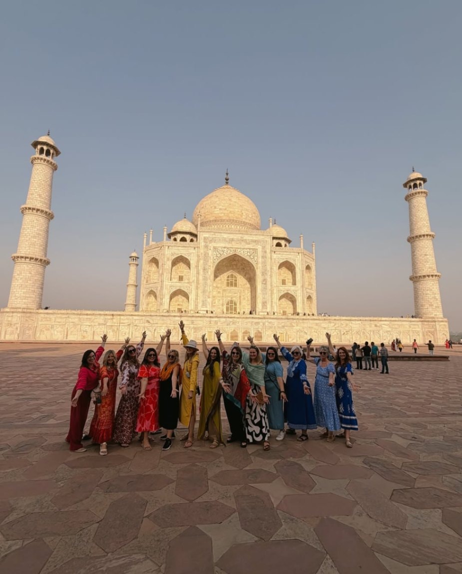 Watching the Sunrise at the Taj Mahal Was Worth Every Minute of Lost Sleep